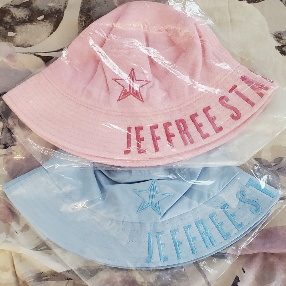 Unisex Bucket Hats + Each Comes With Free Gift!!
